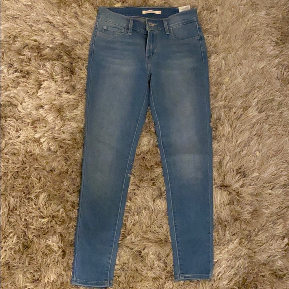 Levi’s 710 Super Skinny Jeans